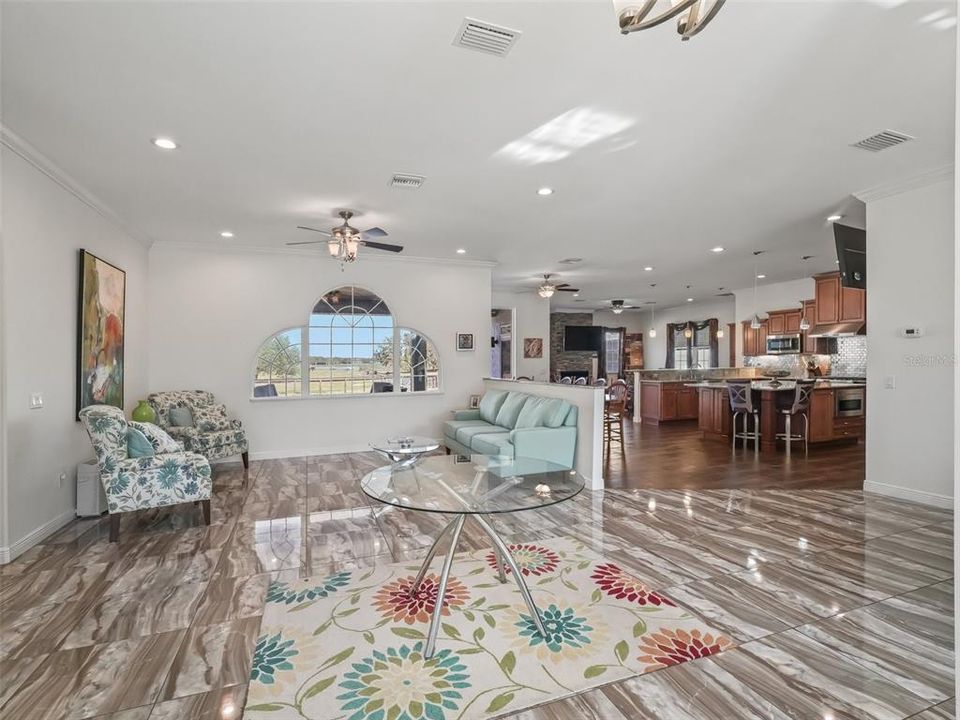 En Venta: $2,675,000 (7 camas, 7 baños, 5830 Pies cuadrados)