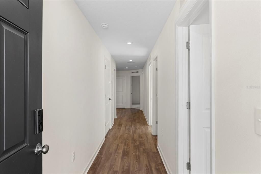 For Sale: $255,000 (3 beds, 2 baths, 1265 Square Feet)