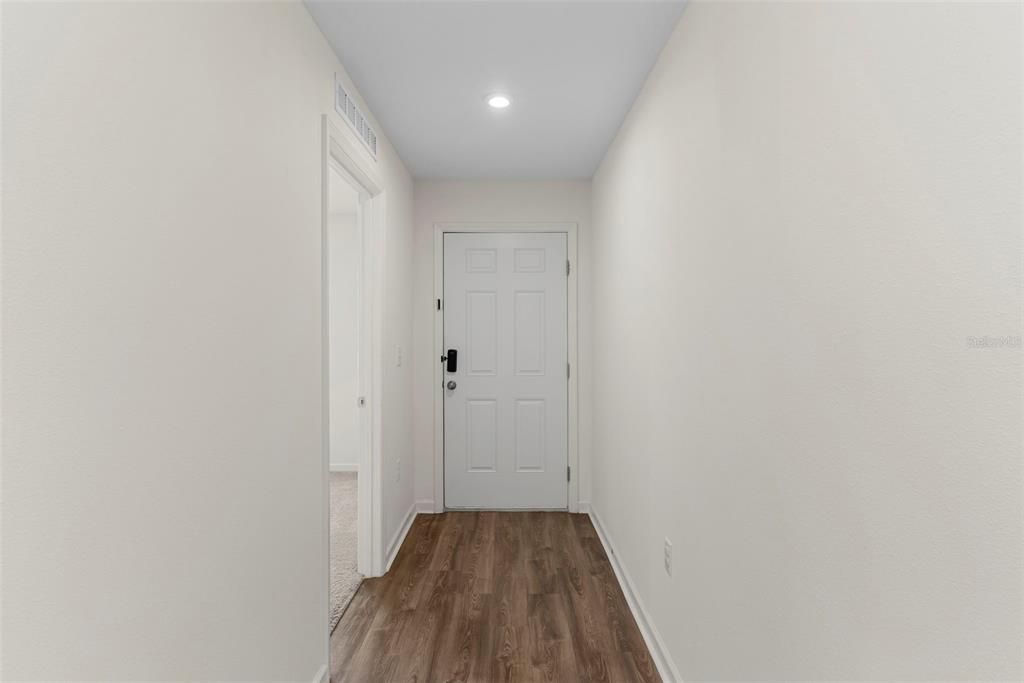 For Sale: $255,000 (3 beds, 2 baths, 1265 Square Feet)