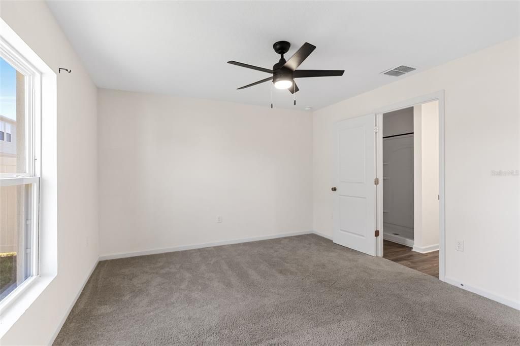 For Sale: $255,000 (3 beds, 2 baths, 1265 Square Feet)