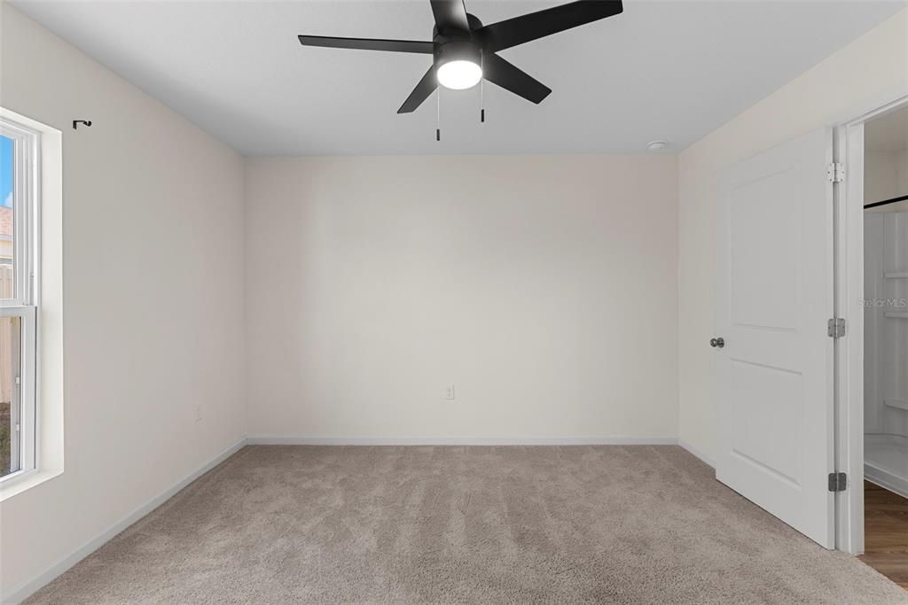 For Sale: $255,000 (3 beds, 2 baths, 1265 Square Feet)
