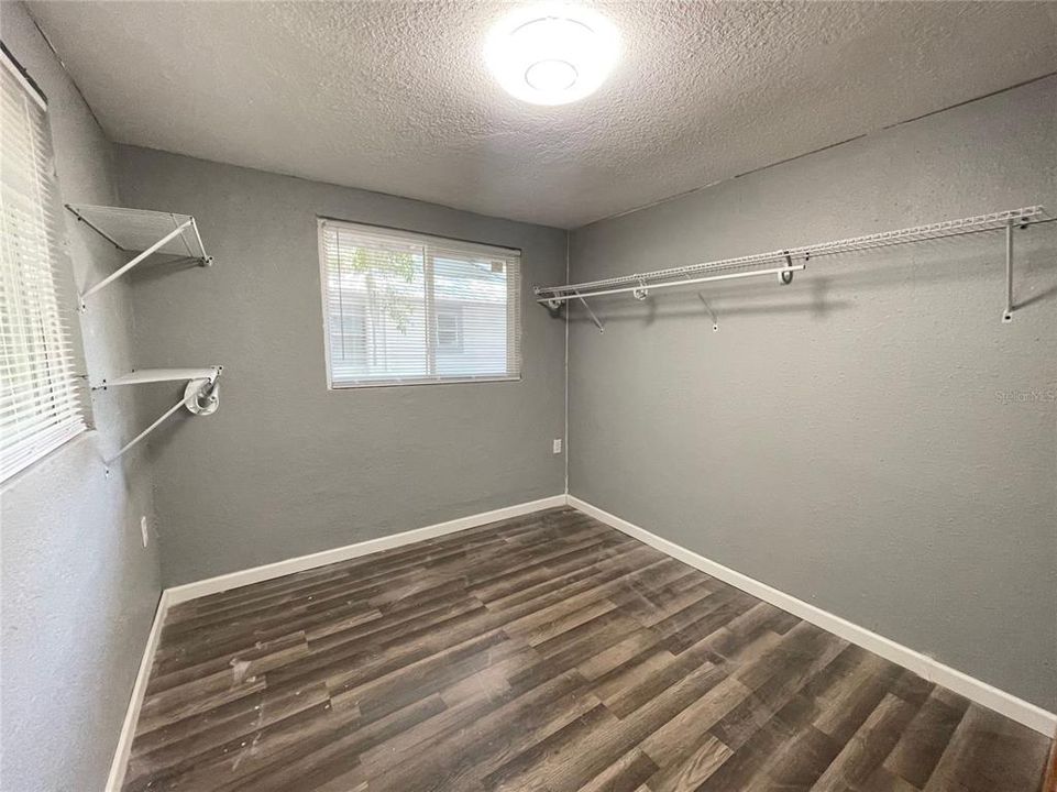 На продажу: $269,999 (3 спален, 3 ванн, 1581 Квадратных фут)