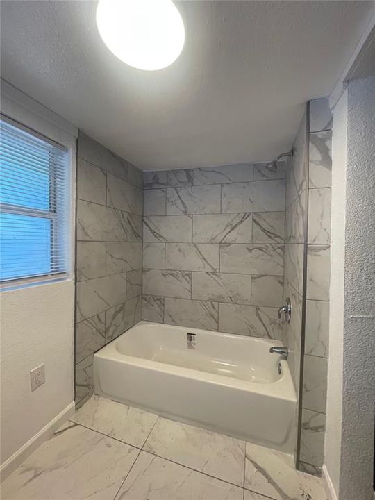 На продажу: $269,999 (3 спален, 3 ванн, 1581 Квадратных фут)
