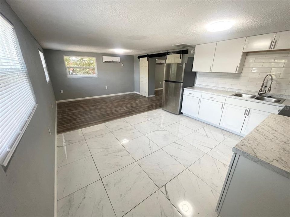 На продажу: $269,999 (3 спален, 3 ванн, 1581 Квадратных фут)