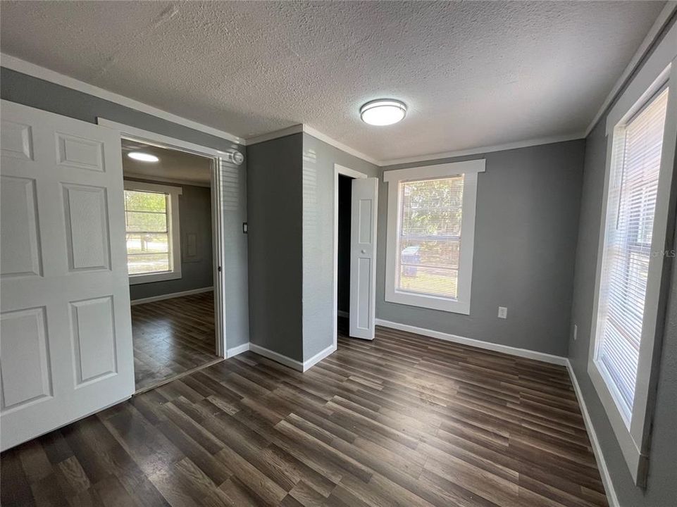 На продажу: $269,999 (3 спален, 3 ванн, 1581 Квадратных фут)