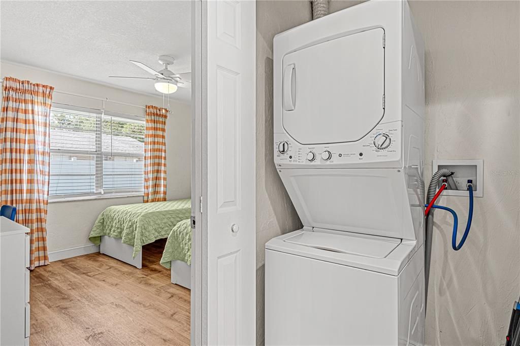 For Sale: $990,000 (6 beds, 3 baths, 2240 Square Feet)