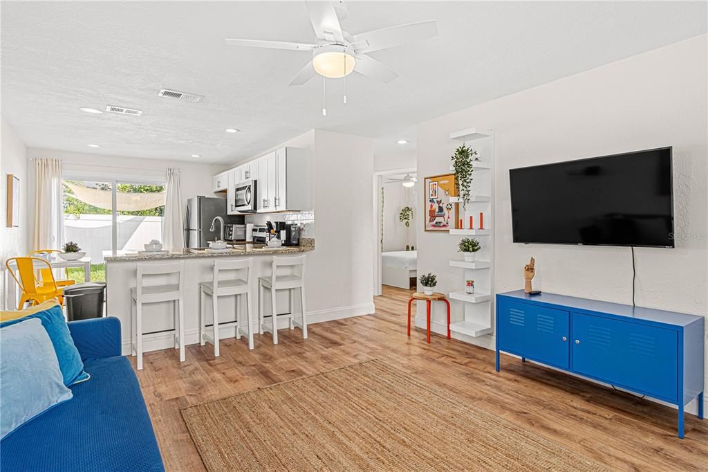 For Sale: $990,000 (6 beds, 3 baths, 2240 Square Feet)