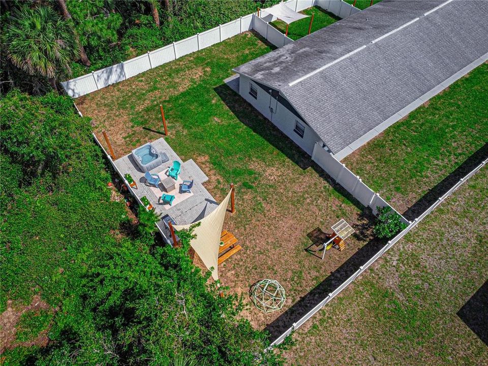 For Sale: $990,000 (6 beds, 3 baths, 2240 Square Feet)