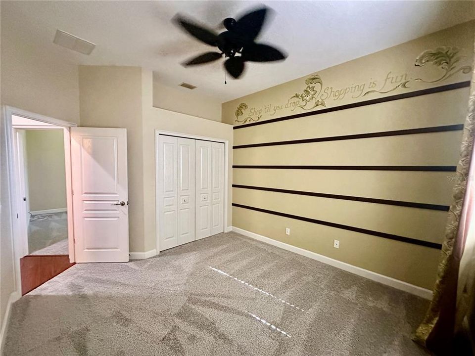 Activo con contrato: $440,000 (4 camas, 3 baños, 2888 Pies cuadrados)