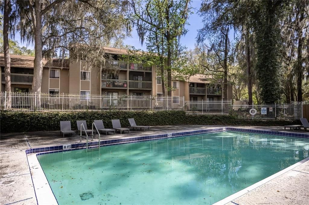For Sale: $119,000 (2 beds, 2 baths, 875 Square Feet)