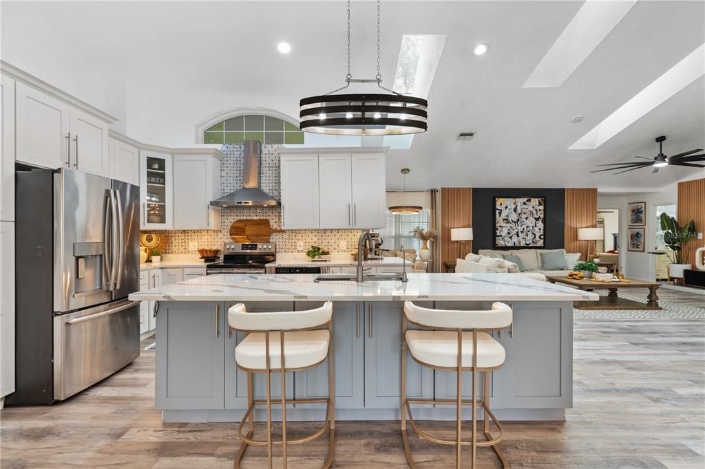 En Venta: $749,999 (6 camas, 3 baños, 4094 Pies cuadrados)