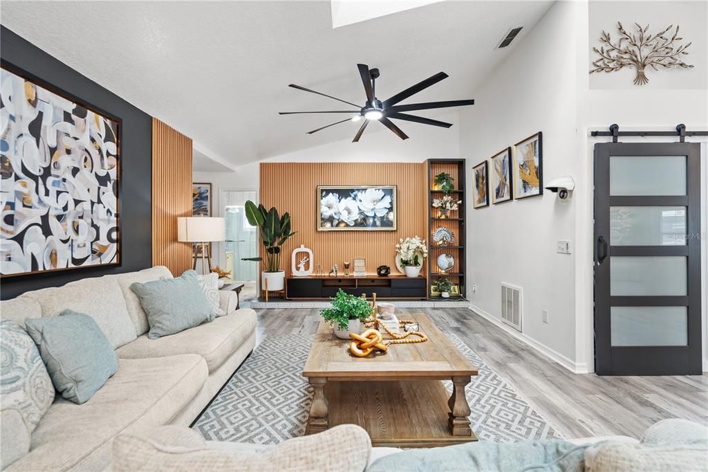 En Venta: $749,999 (6 camas, 3 baños, 4094 Pies cuadrados)