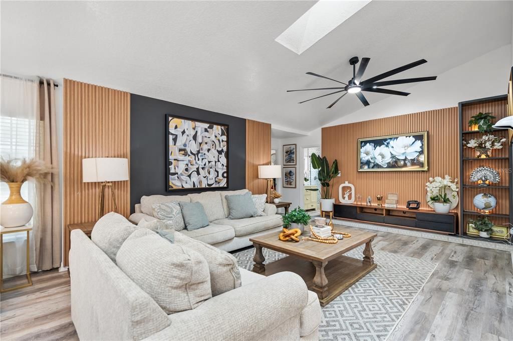 En Venta: $749,999 (6 camas, 3 baños, 4094 Pies cuadrados)