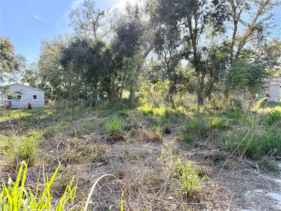 Activo con contrato: $78,000 (0.22 acres)