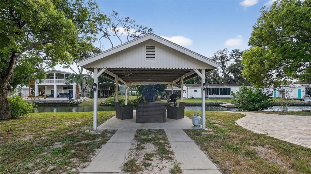 En Venta: $395,000 (3 camas, 1 baños, 912 Pies cuadrados)