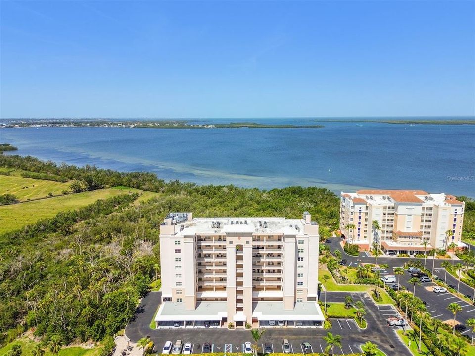 En Venta: $200,000 (2 camas, 2 baños, 1227 Pies cuadrados)