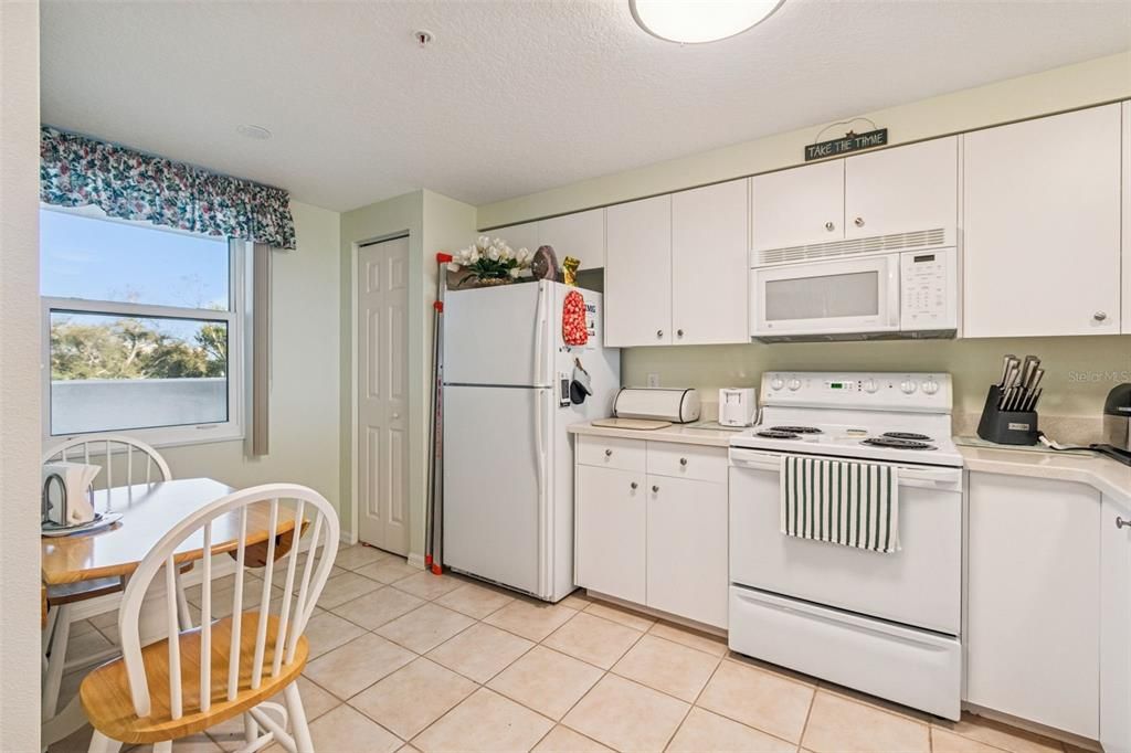 En Venta: $200,000 (2 camas, 2 baños, 1227 Pies cuadrados)
