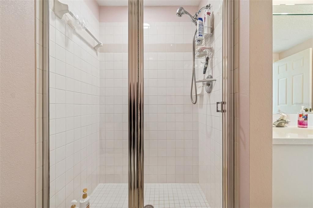 En Venta: $200,000 (2 camas, 2 baños, 1227 Pies cuadrados)