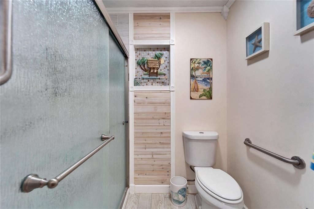 En Venta: $429,900 (2 camas, 2 baños, 2078 Pies cuadrados)
