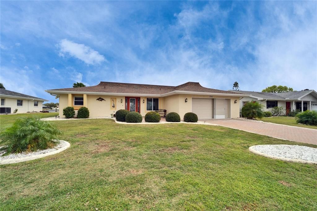 En Venta: $429,900 (2 camas, 2 baños, 2078 Pies cuadrados)