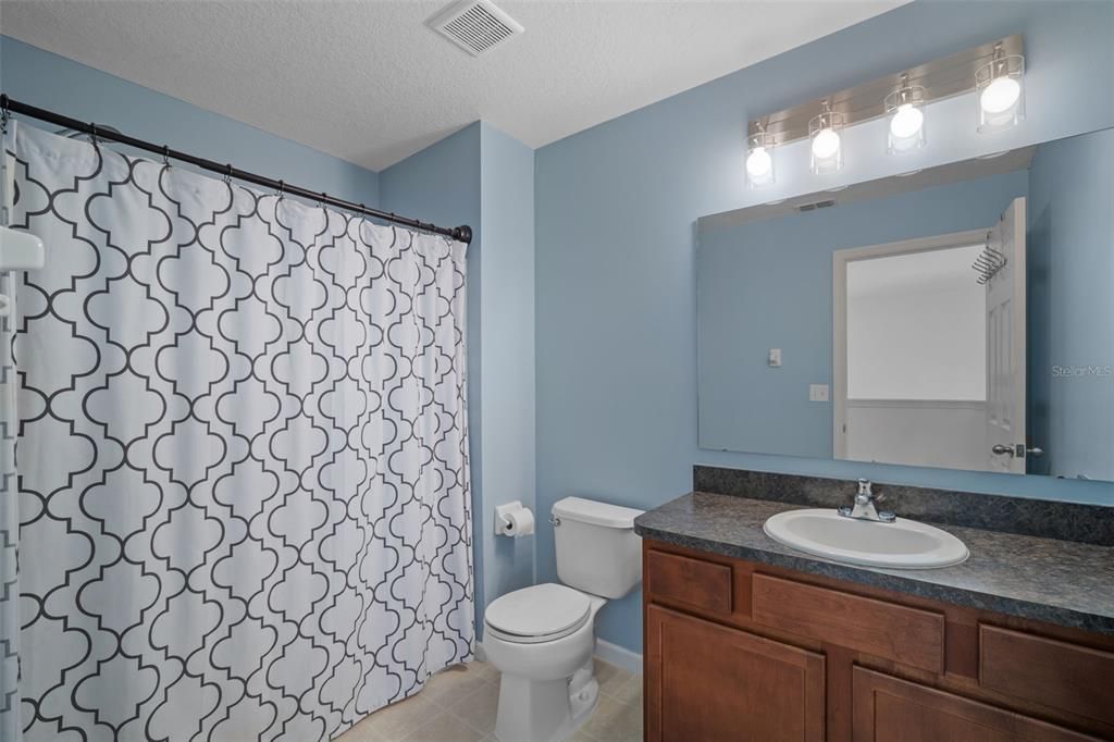 Activo con contrato: $279,900 (3 camas, 2 baños, 1692 Pies cuadrados)