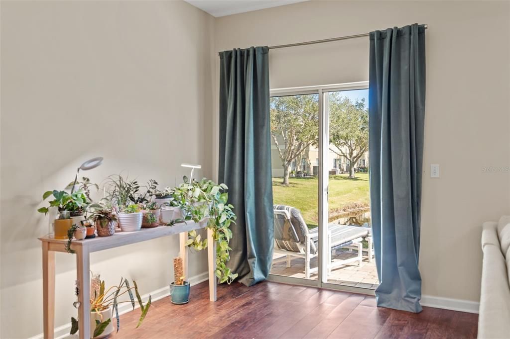 Activo con contrato: $279,900 (3 camas, 2 baños, 1692 Pies cuadrados)