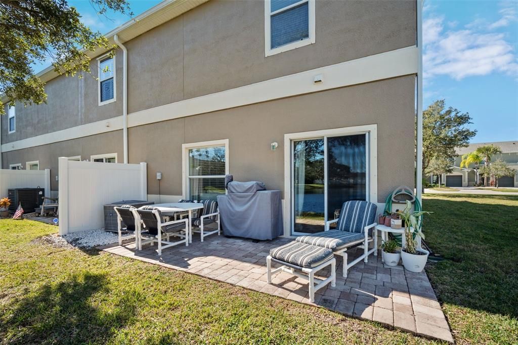 Activo con contrato: $279,900 (3 camas, 2 baños, 1692 Pies cuadrados)