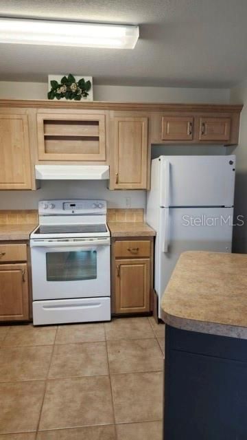 Activo con contrato: $115,000 (1 camas, 1 baños, 645 Pies cuadrados)