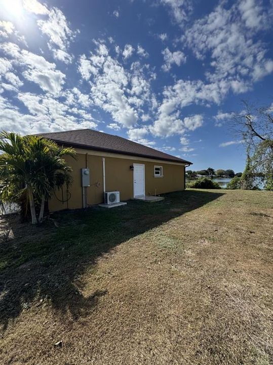 En Venta: $450,000 (4 camas, 3 baños, 1821 Pies cuadrados)