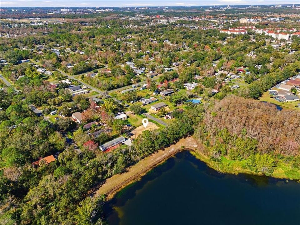 待售: $119,000 (0.17 acres)