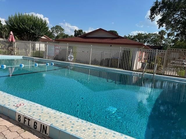For Sale: $220,000 (2 beds, 1 baths, 750 Square Feet)