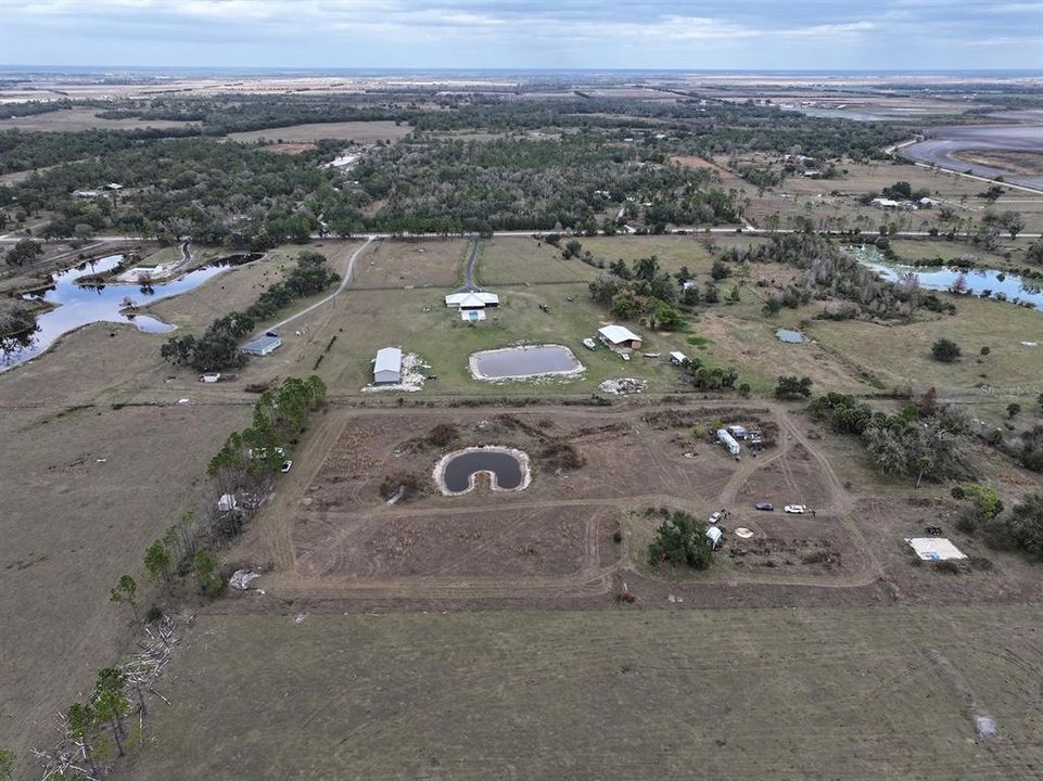 На продажу: $350,000 (6.95 acres)