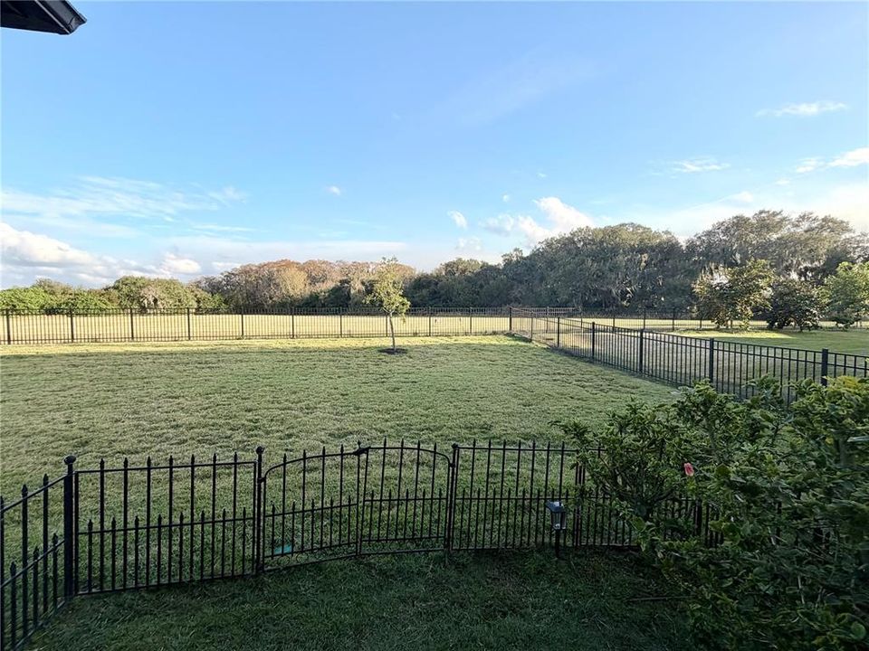 En Venta: $869,000 (5 camas, 4 baños, 4322 Pies cuadrados)