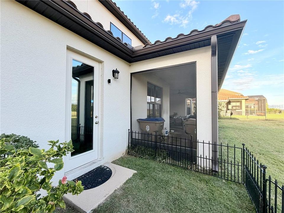 En Venta: $869,000 (5 camas, 4 baños, 4322 Pies cuadrados)