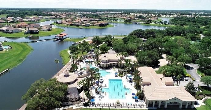 En Venta: $869,000 (5 camas, 4 baños, 4322 Pies cuadrados)