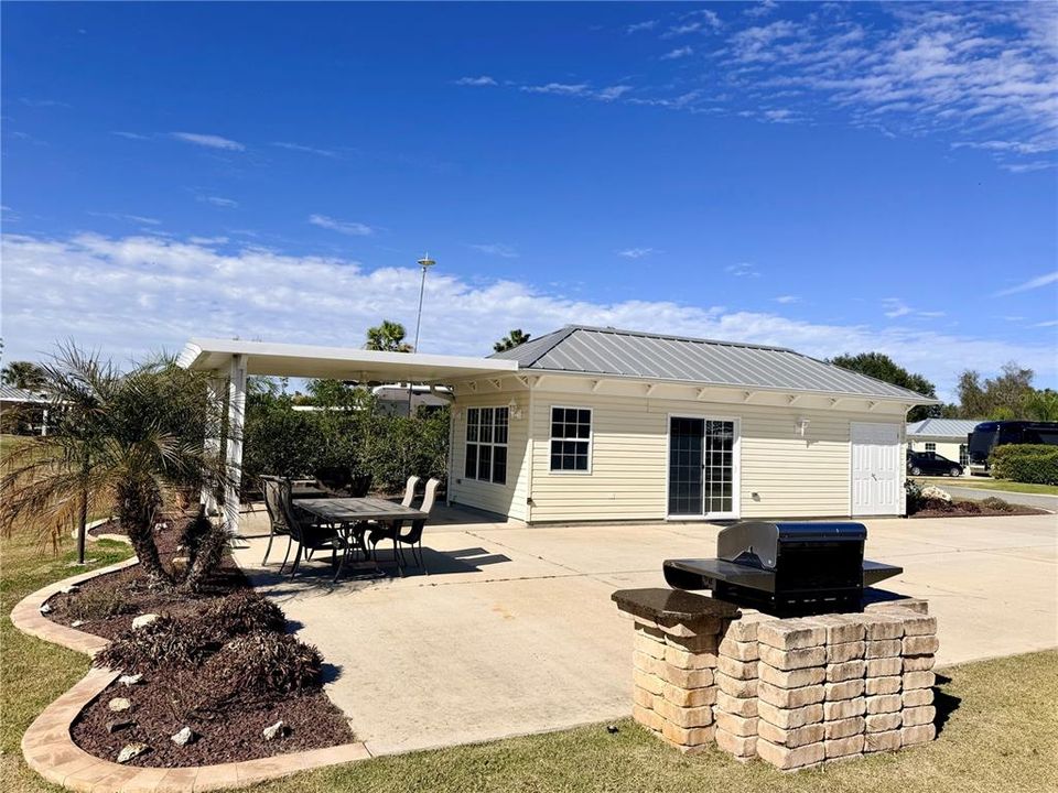 待售: $212,000 (0.15 acres)