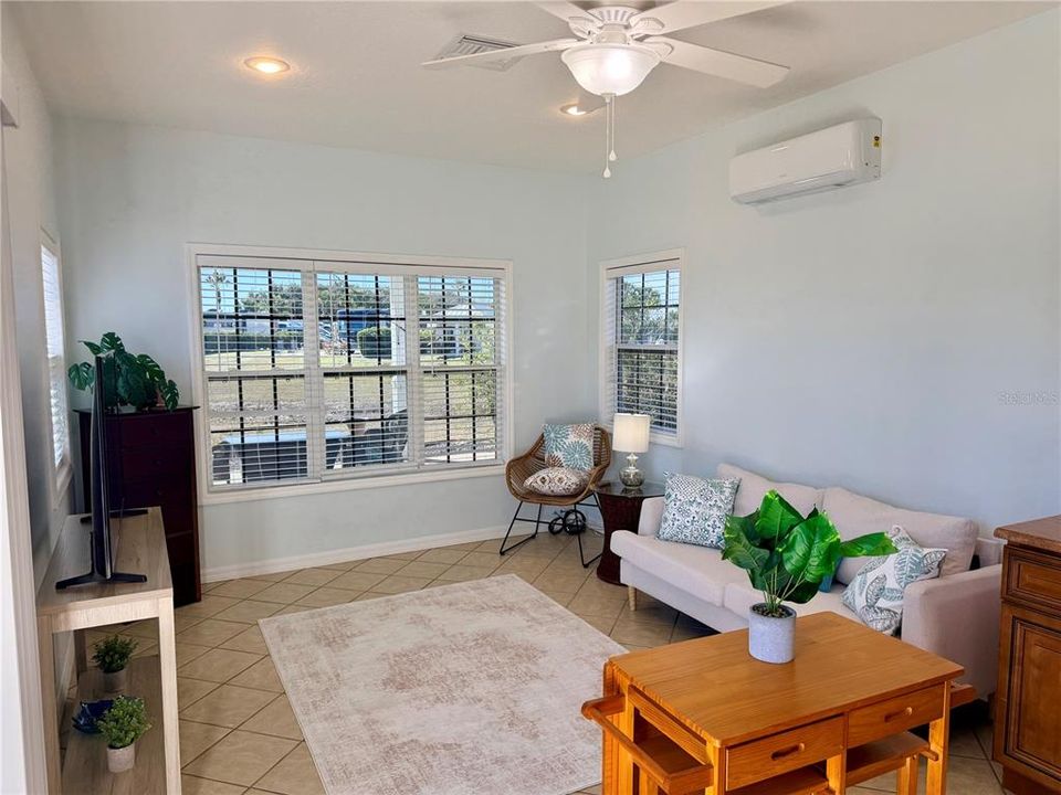 待售: $212,000 (0.15 acres)