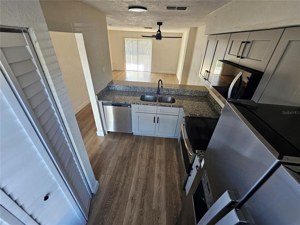 В аренду: $1,695 (2 спален, 2 ванн, 1052 Квадратных фут)