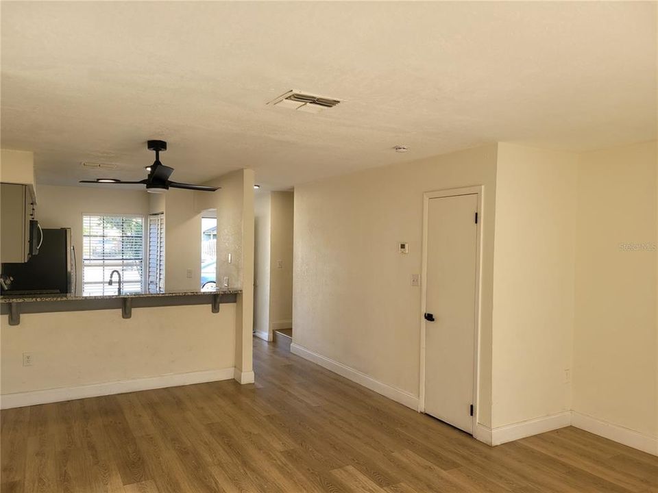 В аренду: $1,695 (2 спален, 2 ванн, 1052 Квадратных фут)