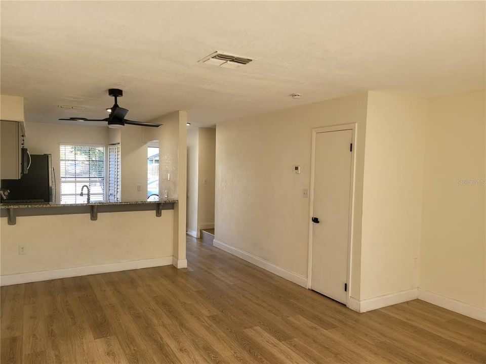 В аренду: $1,695 (2 спален, 2 ванн, 1052 Квадратных фут)