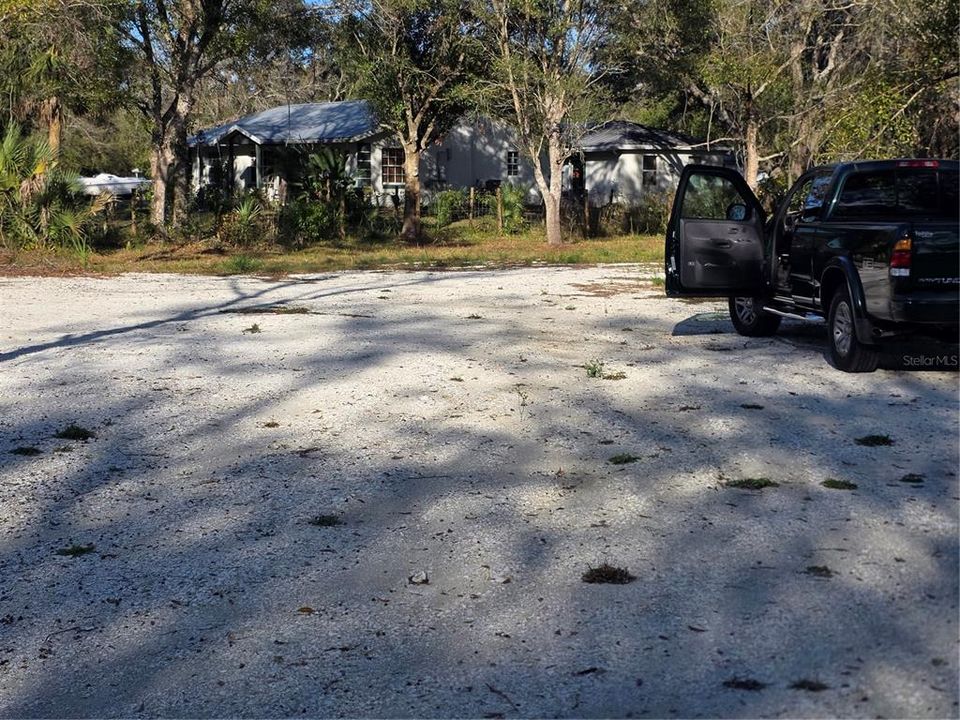 待售: $114,000 (1.45 acres)