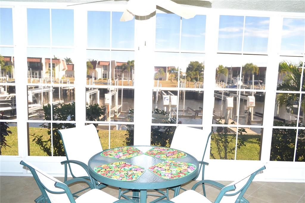 Activo con contrato: $389,500 (3 camas, 2 baños, 1682 Pies cuadrados)