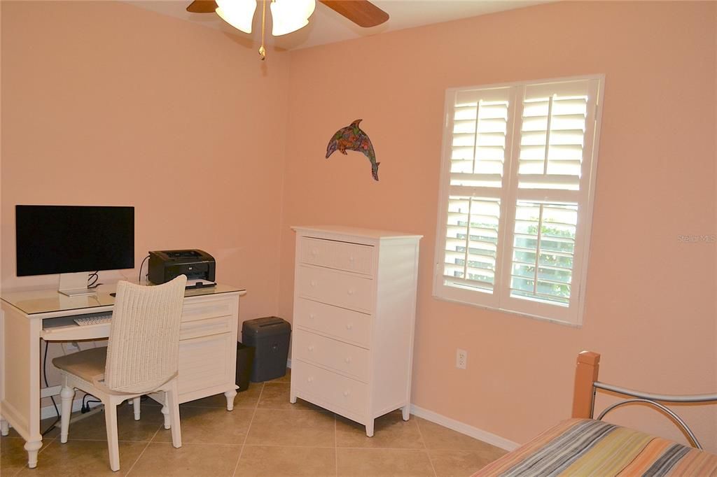 Activo con contrato: $389,500 (3 camas, 2 baños, 1682 Pies cuadrados)