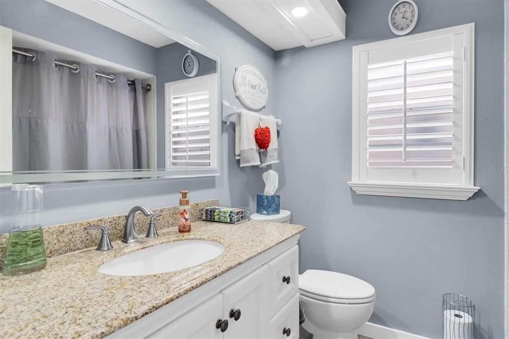 Active With Contract: $439,900 (3 beds, 2 baths, 1659 Square Feet)