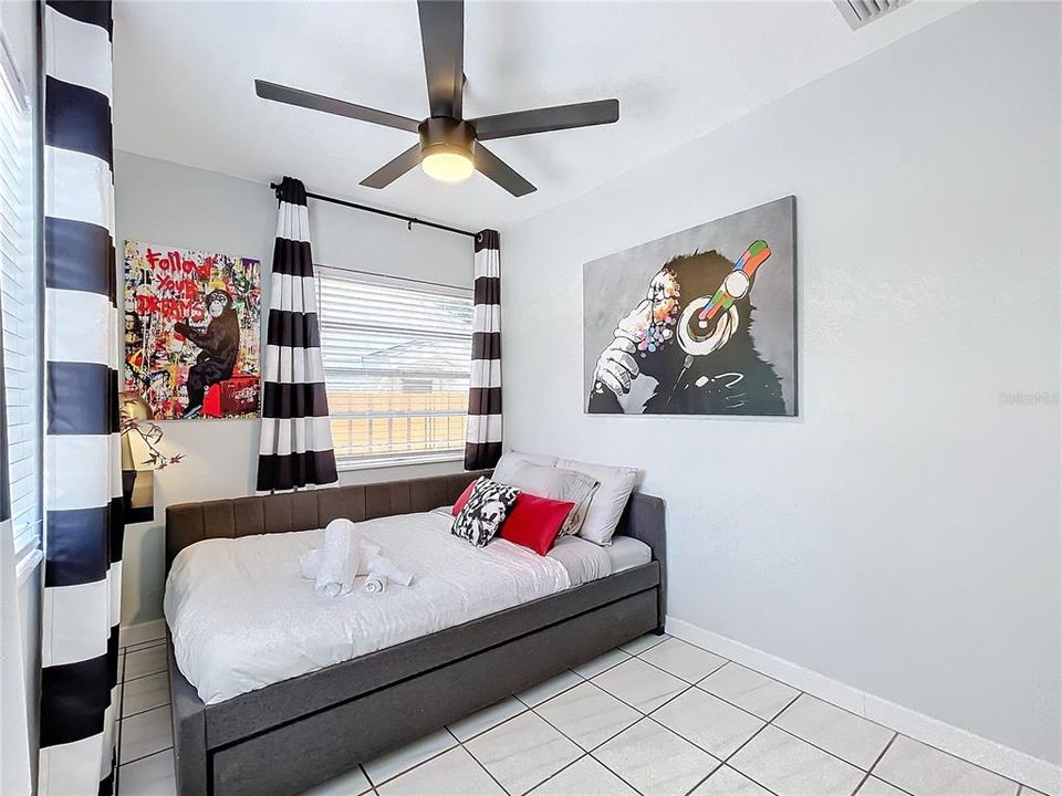 Active With Contract: $700,000 (4 beds, 0 baths, 1400 Square Feet)