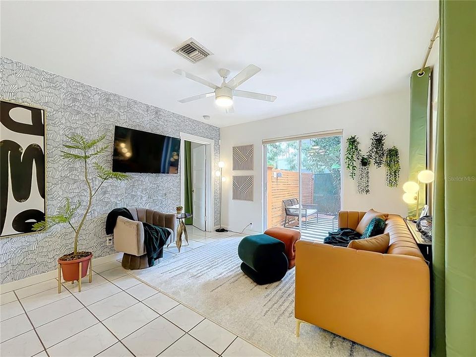 Active With Contract: $700,000 (4 beds, 0 baths, 1400 Square Feet)