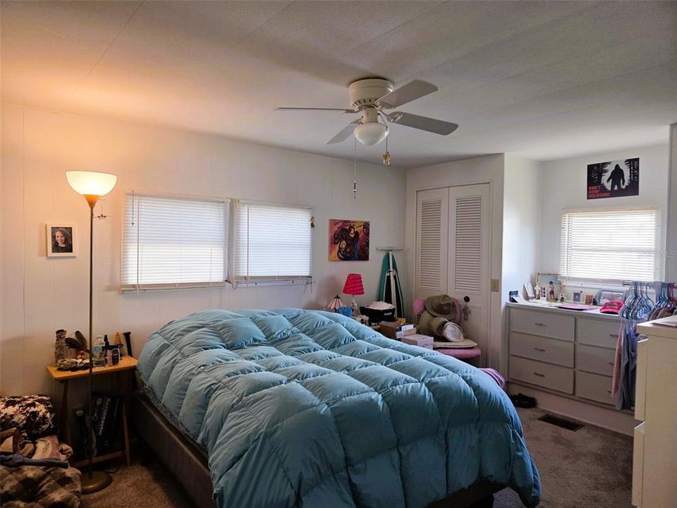 Activo con contrato: $125,900 (2 camas, 2 baños, 1065 Pies cuadrados)