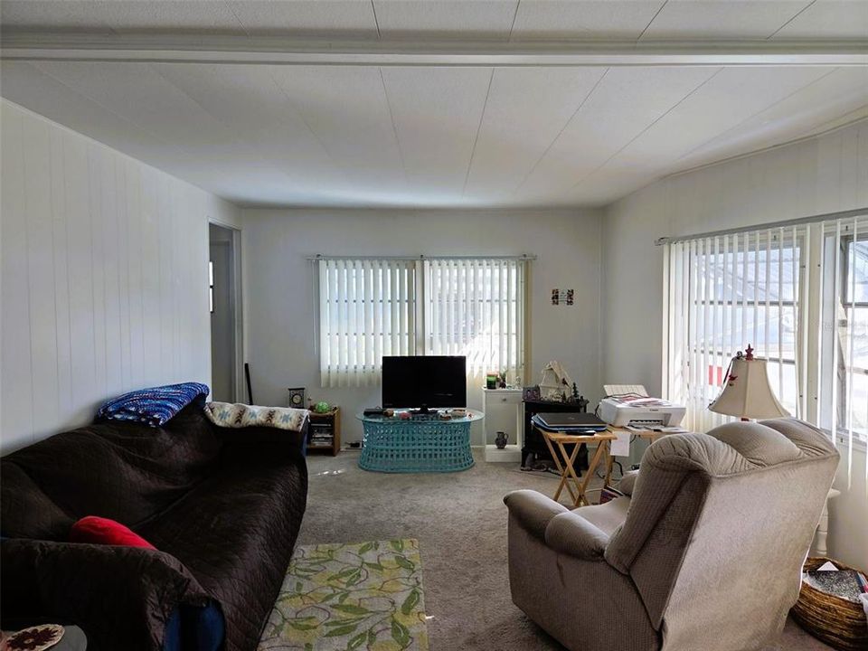 Activo con contrato: $125,900 (2 camas, 2 baños, 1065 Pies cuadrados)