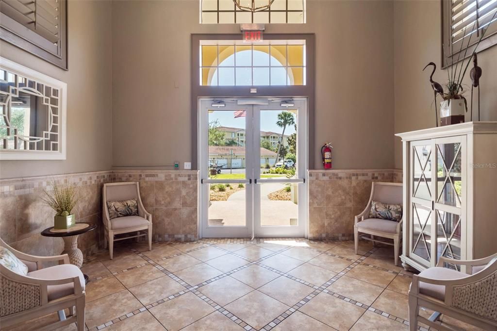 Под контрактом: $485,000 (3 спален, 2 ванн, 1712 Квадратных фут)