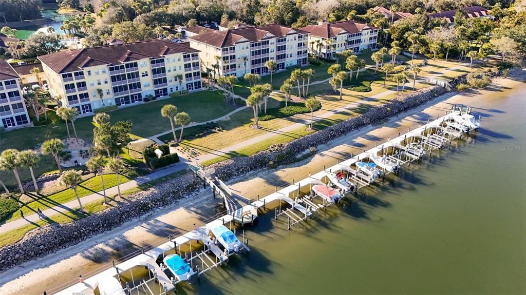 Под контрактом: $485,000 (3 спален, 2 ванн, 1712 Квадратных фут)